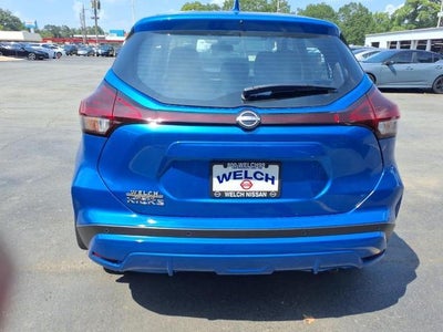 2025 Nissan Kicks Play S FWD