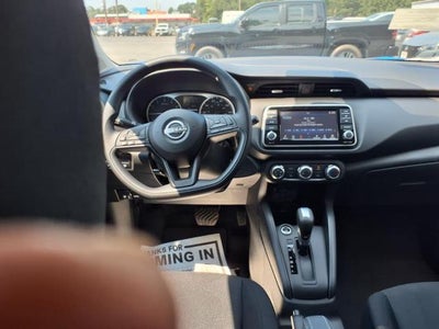 2025 Nissan Kicks Play S FWD