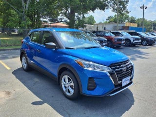 2025 Nissan Kicks Play S FWD