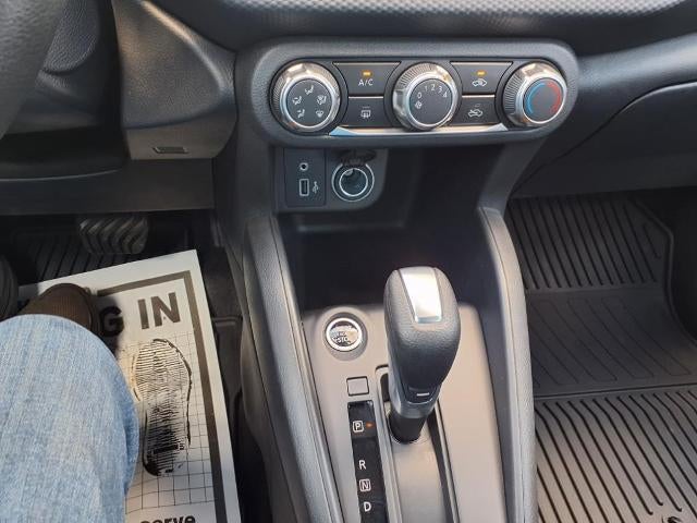 2025 Nissan Kicks Play S FWD