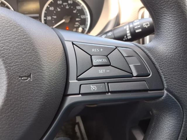 2025 Nissan Kicks Play S FWD