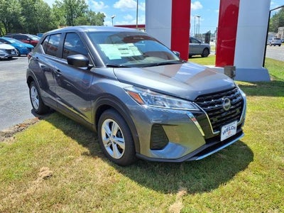 2025 Nissan Kicks Play S FWD