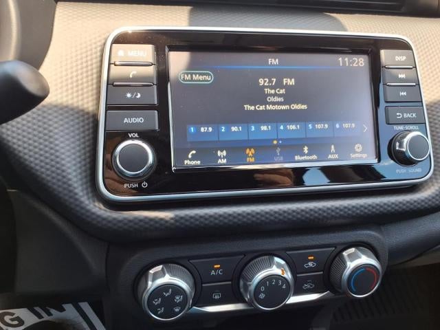 2025 Nissan Kicks Play S FWD