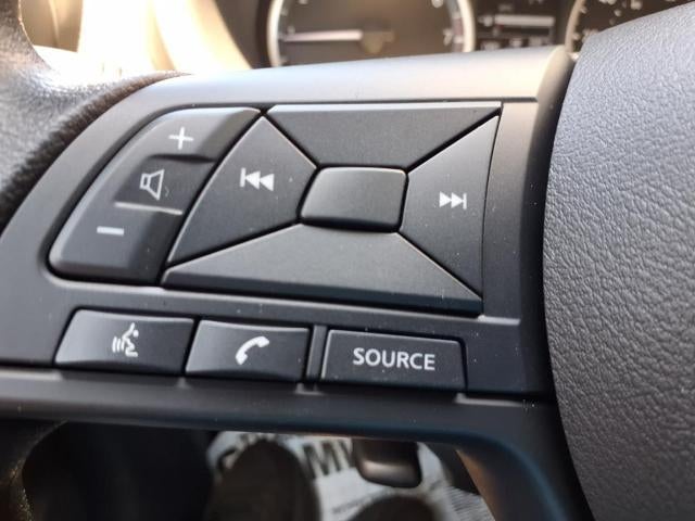 2025 Nissan Kicks Play S FWD