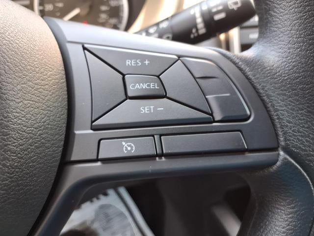 2025 Nissan Kicks Play S FWD