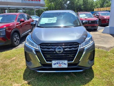 2025 Nissan Kicks Play S FWD
