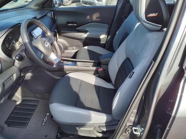 2024 Nissan Kicks SR FWD