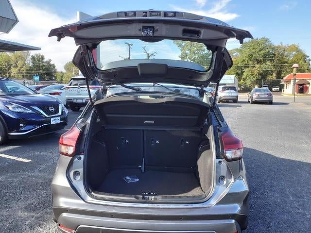 2024 Nissan Kicks SR FWD