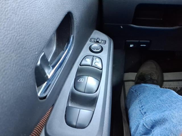 2024 Nissan Kicks SR FWD