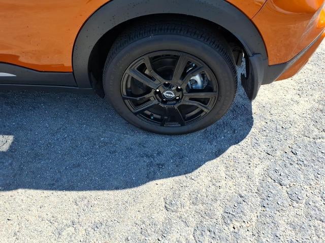 2024 Nissan Kicks SR FWD