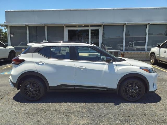 2024 Nissan Kicks SR FWD