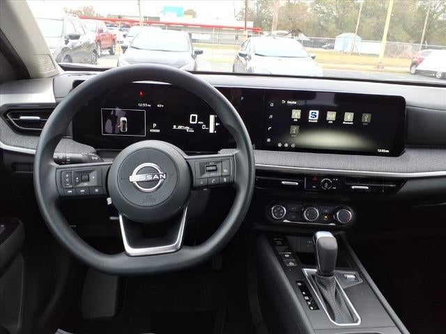 2026 Nissan Kicks S FWD