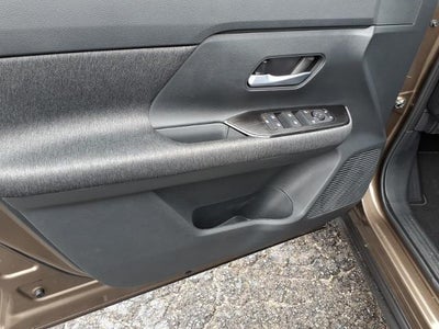 2026 Nissan Kicks SV FWD