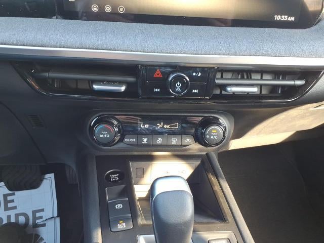 2026 Nissan Kicks SV FWD