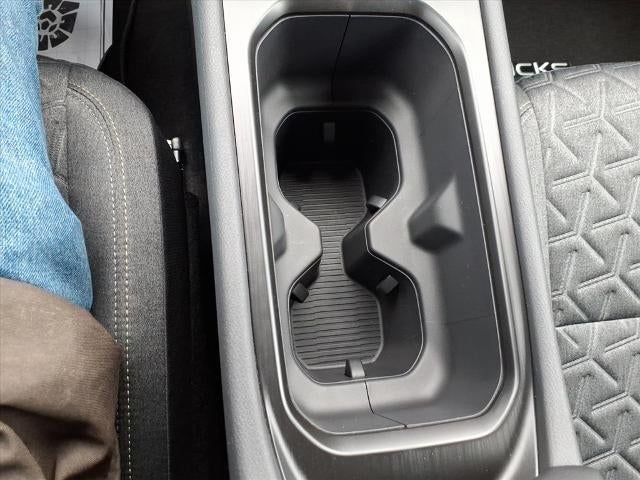 2026 Nissan Kicks SV FWD