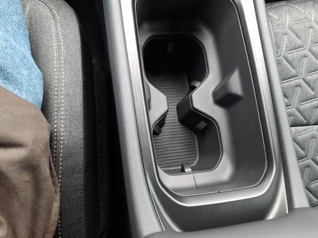 2026 Nissan Kicks SV FWD