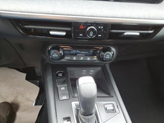 2026 Nissan Kicks SV FWD