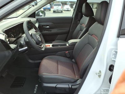 2026 Nissan Kicks SR FWD