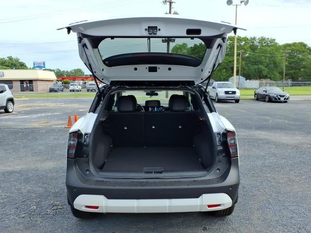 2026 Nissan Kicks SR FWD
