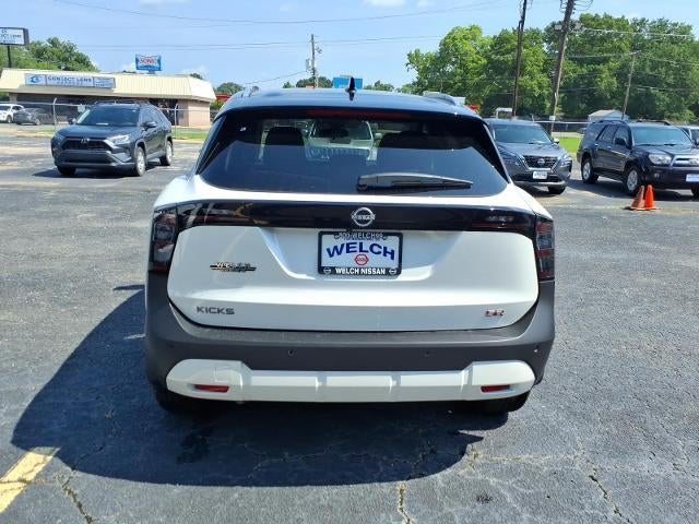 2026 Nissan Kicks SR FWD
