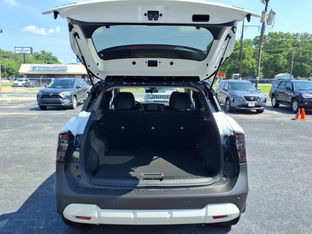 2026 Nissan Kicks SR FWD