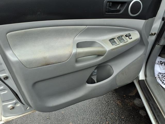 2009 Toyota Tacoma 4WD Double Cab Short Bed V6 Manual (GS)