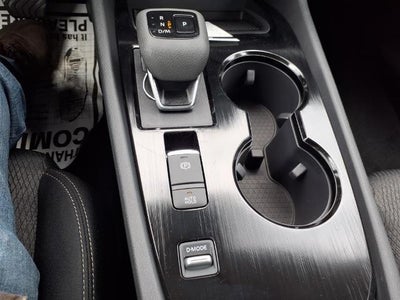 2026 Nissan Rogue FWD SV *Ltd Avail*