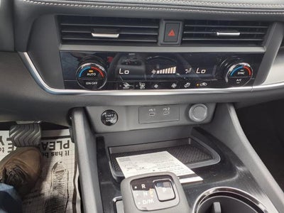 2026 Nissan Rogue FWD SV *Ltd Avail*