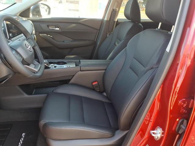 2026 Nissan Rogue 2026.5 FWD Dark Armor