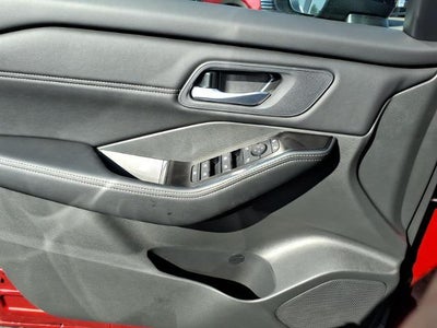 2026 Nissan Rogue 2026.5 FWD Dark Armor