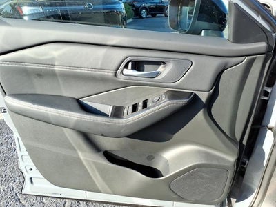 2026 Nissan Rogue 2026.5 FWD Dark Armor