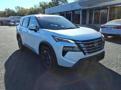 2024 Nissan Rogue FWD SV