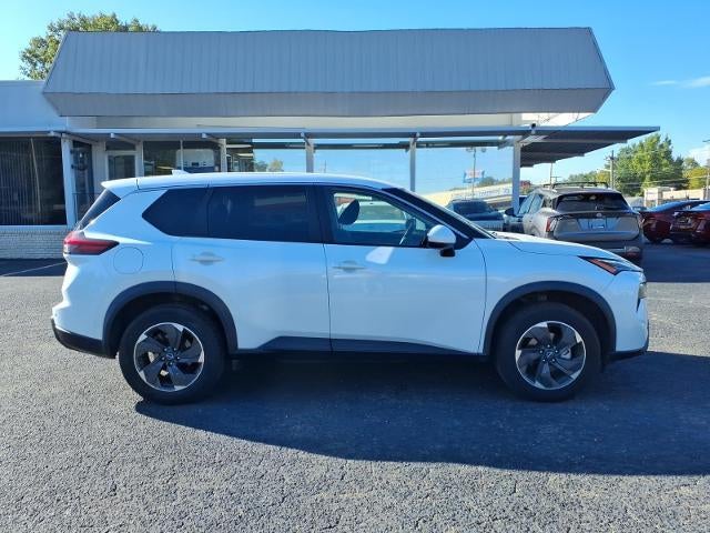 2024 Nissan Rogue FWD SV