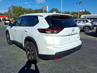 2024 Nissan Rogue FWD SV
