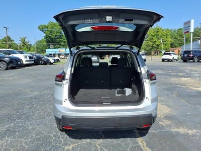 2025 Nissan Rogue FWD SV