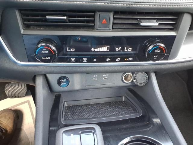 2024 Nissan Rogue FWD SV