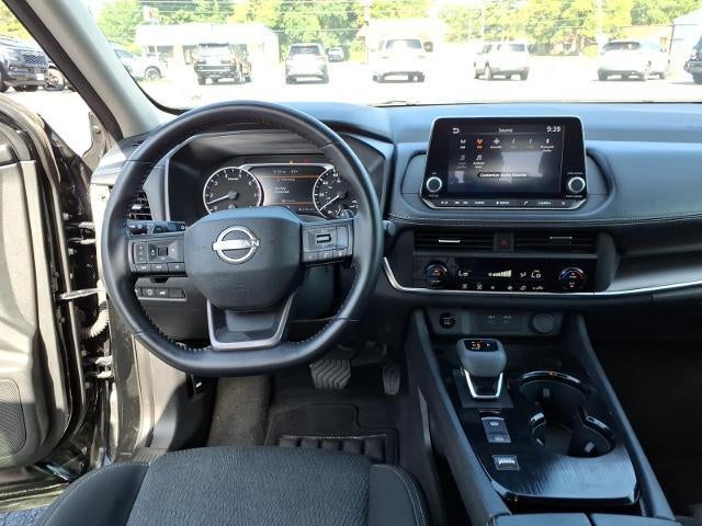 2025 Nissan Rogue FWD SV