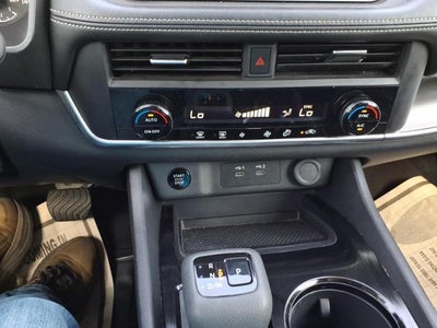 2025 Nissan Rogue FWD SV