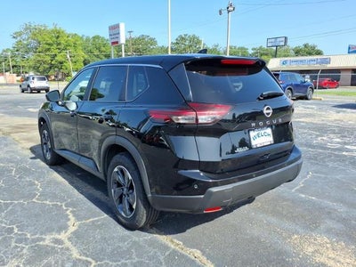 2025 Nissan Rogue FWD SV
