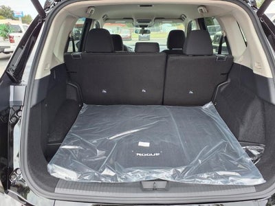 2026 Nissan Rogue FWD SV *Ltd Avail*