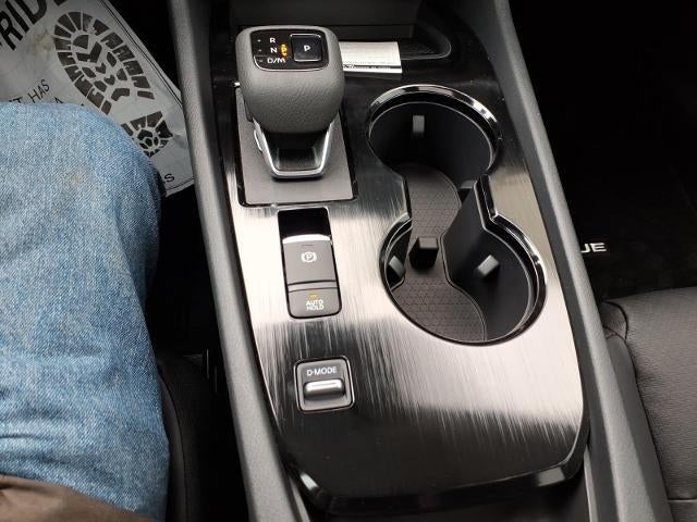 2026 Nissan Rogue 2026.5 FWD Dark Armor