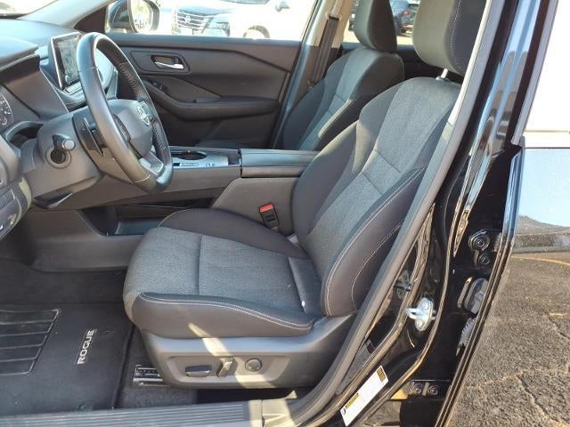 2025 Nissan Rogue FWD SV