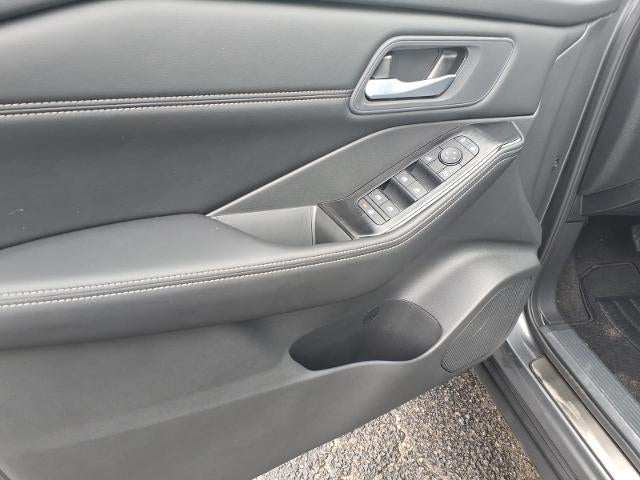 2026 Nissan Rogue 2026.5 FWD Dark Armor