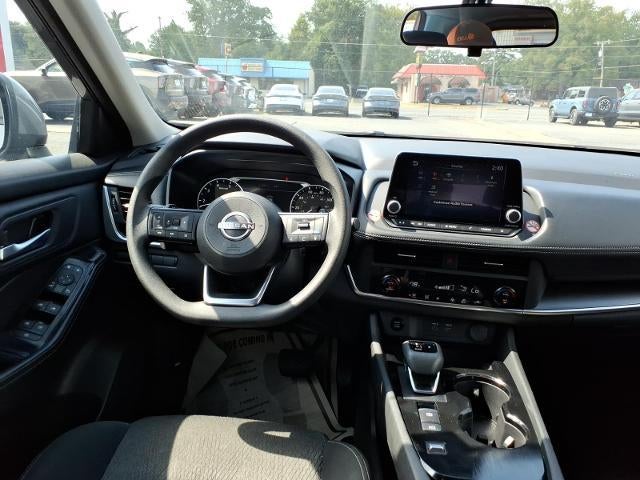2024 Nissan Rogue FWD SV