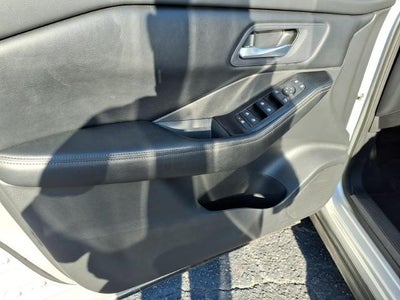 2025 Nissan Rogue FWD SV