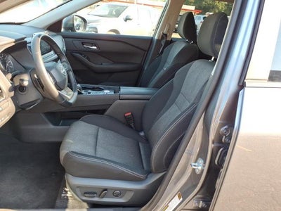 2025 Nissan Rogue FWD SV