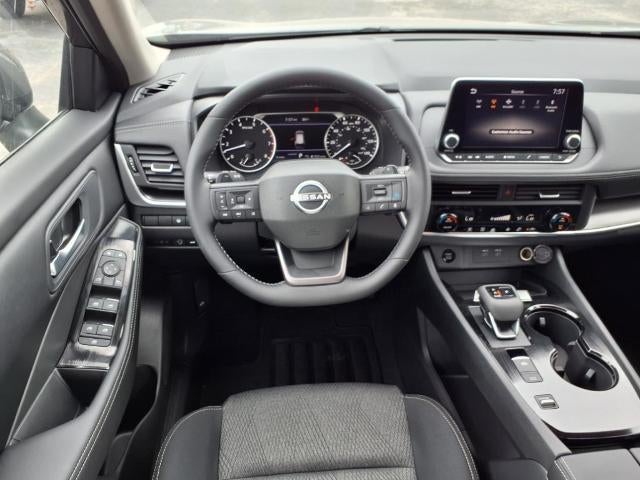 2026 Nissan Rogue FWD SV *Ltd Avail*