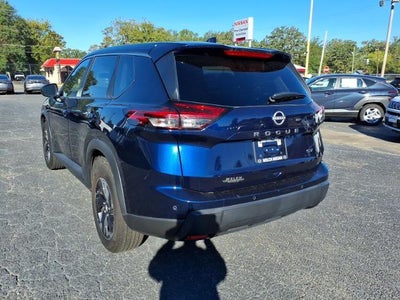 2024 Nissan Rogue FWD SV