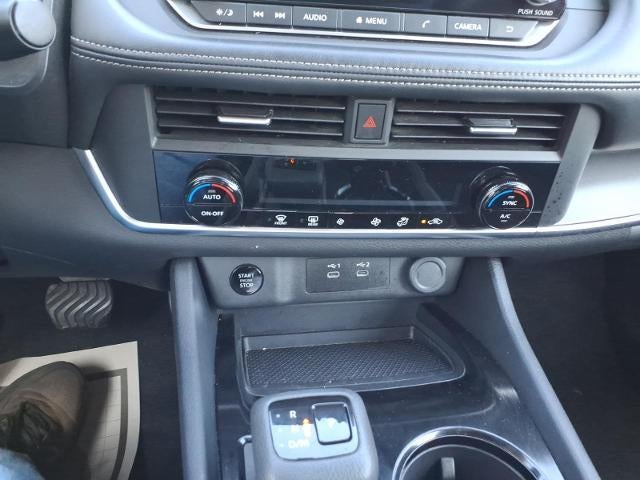 2025 Nissan Rogue FWD SV