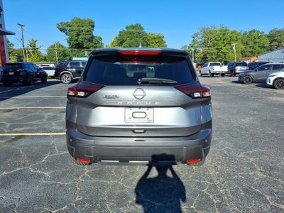 2025 Nissan Rogue FWD SV